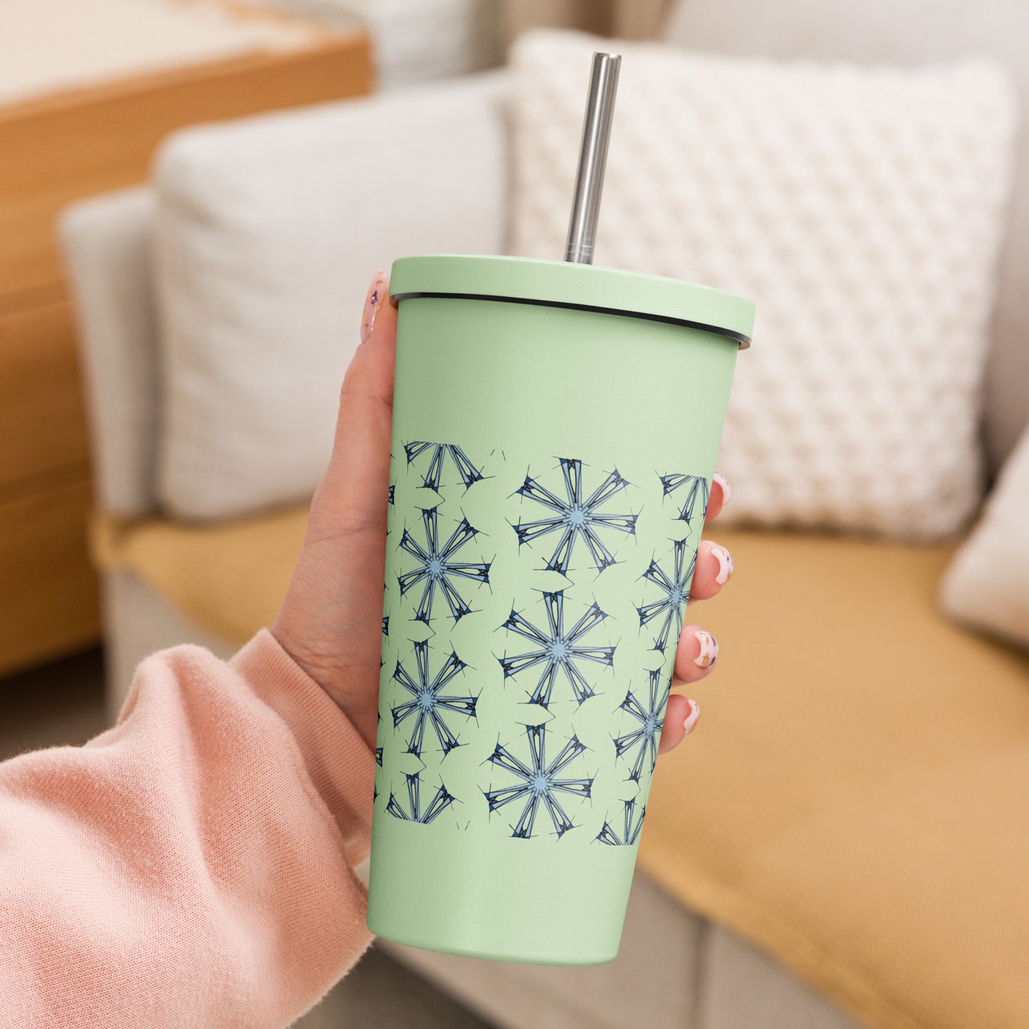 Zero Corners | Insulated tumbler with a straw