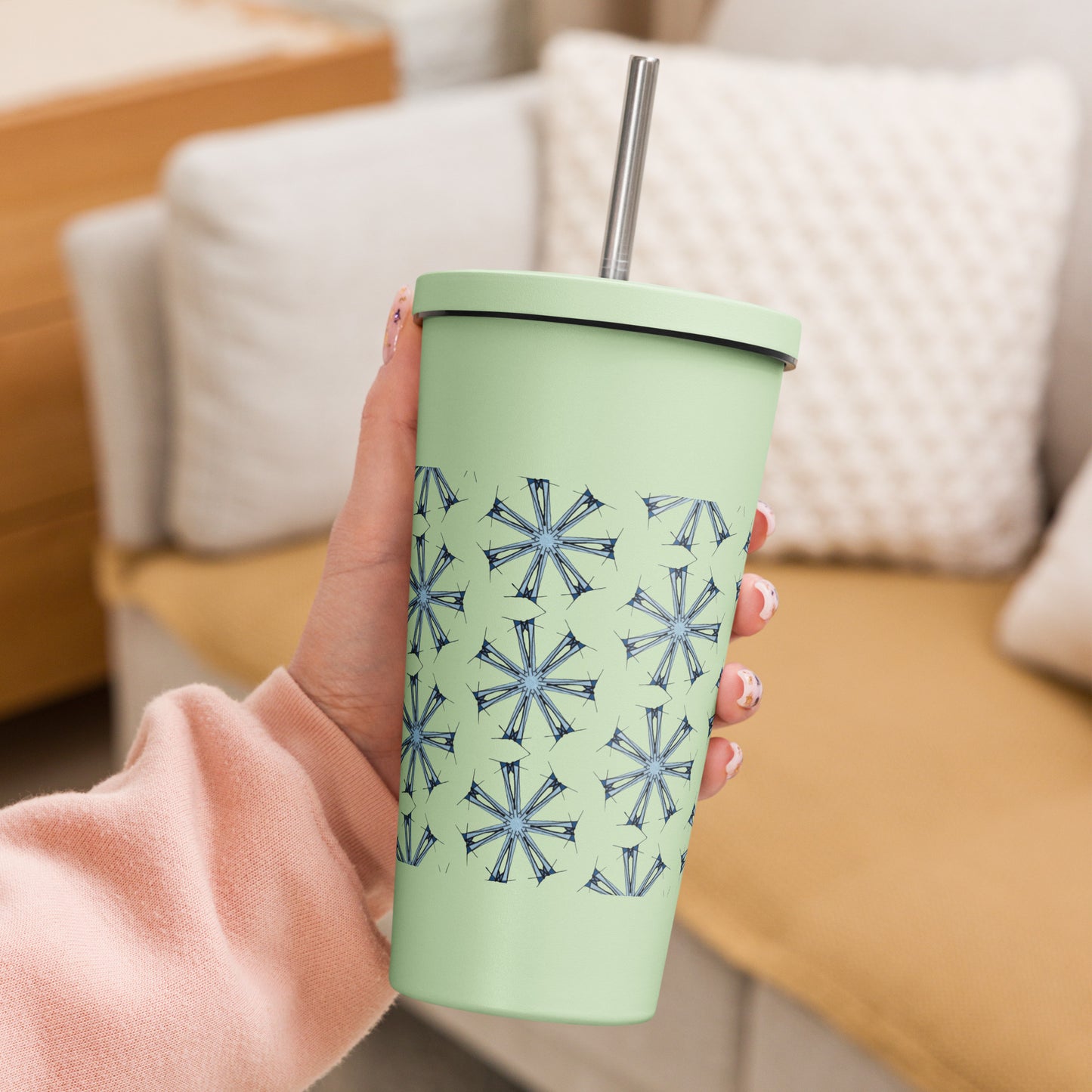 Zero Corners | Insulated tumbler with a straw